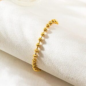 Elegant Gold Beaded Bracelet